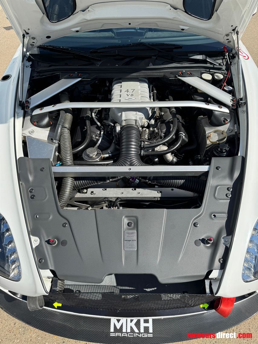 Racecarsdirect.com - 2016 Aston Martin Vantage GT4 – R15-106