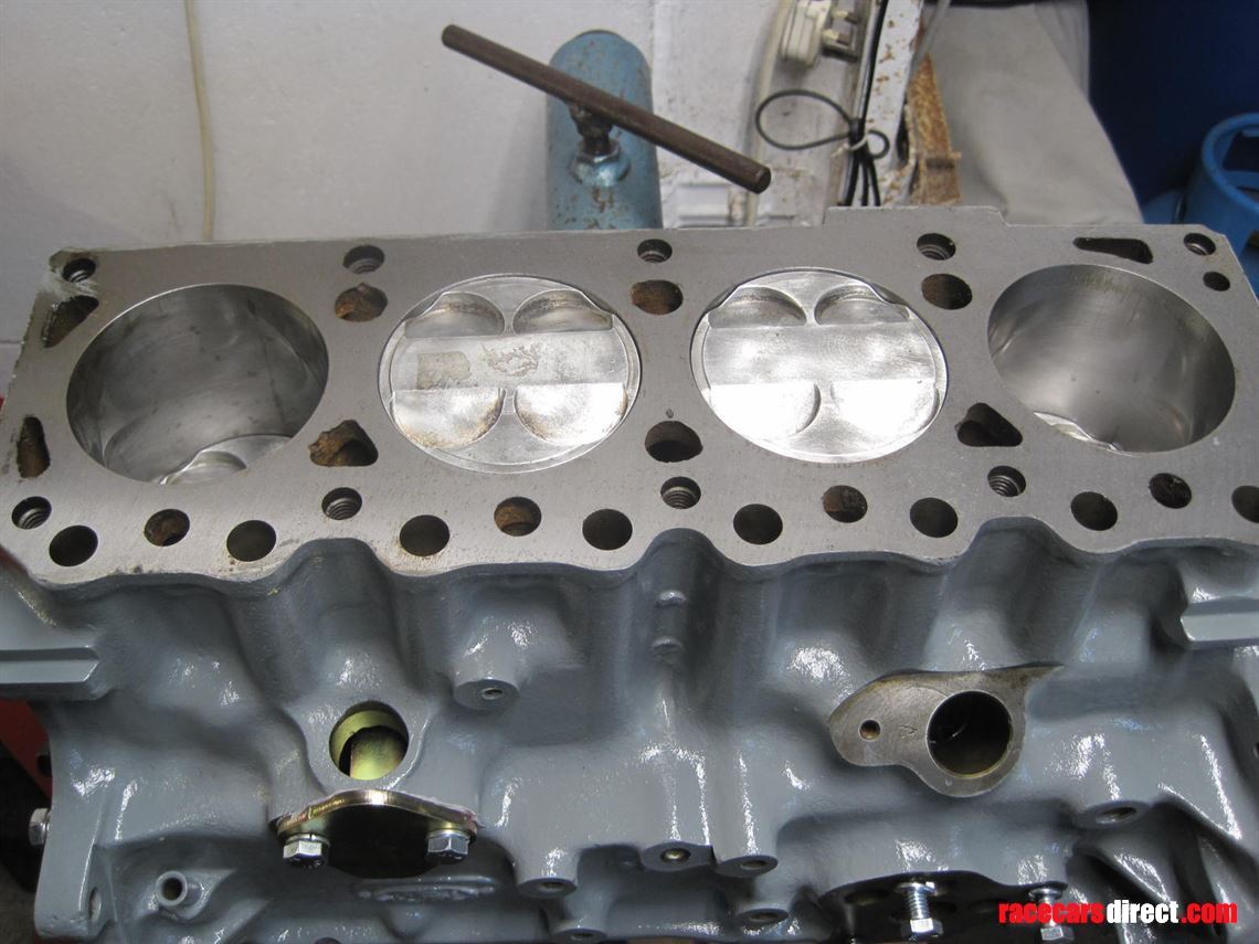 Racecarsdirect.com - Cosworth RS 1600 BDA Engine