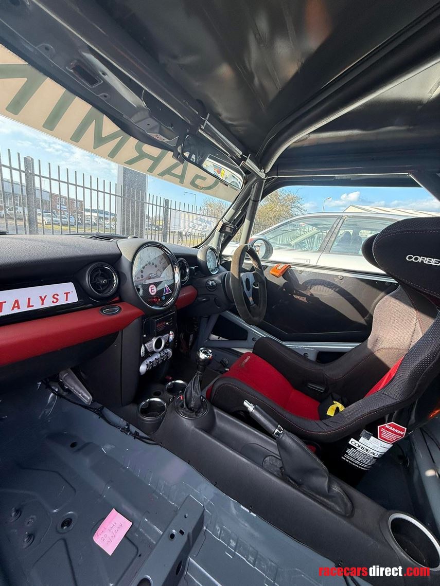 Racecarsdirect.com - Mini Challenge R56
