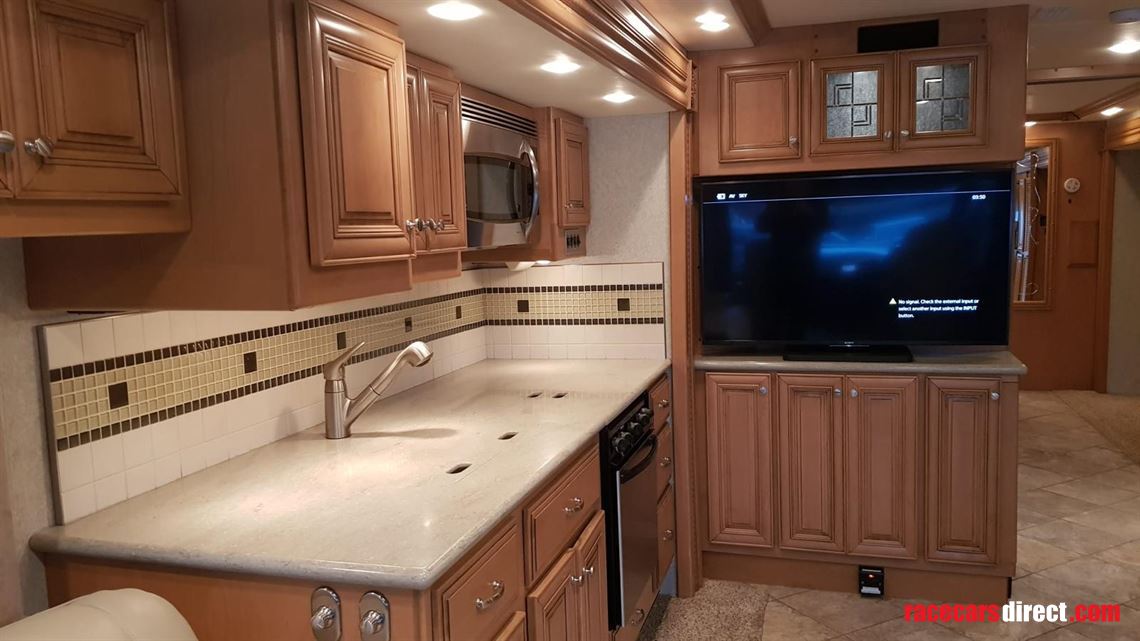 2011-american-coach-revolution---6-berth