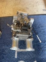 dellorto-triple-carburettors