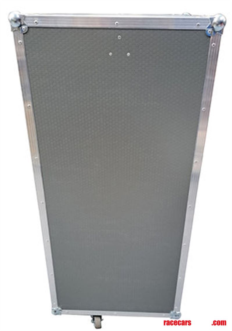 driver-racewear-flight-case