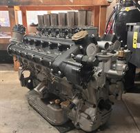 ferrari-365-gtb4-daytona-engine