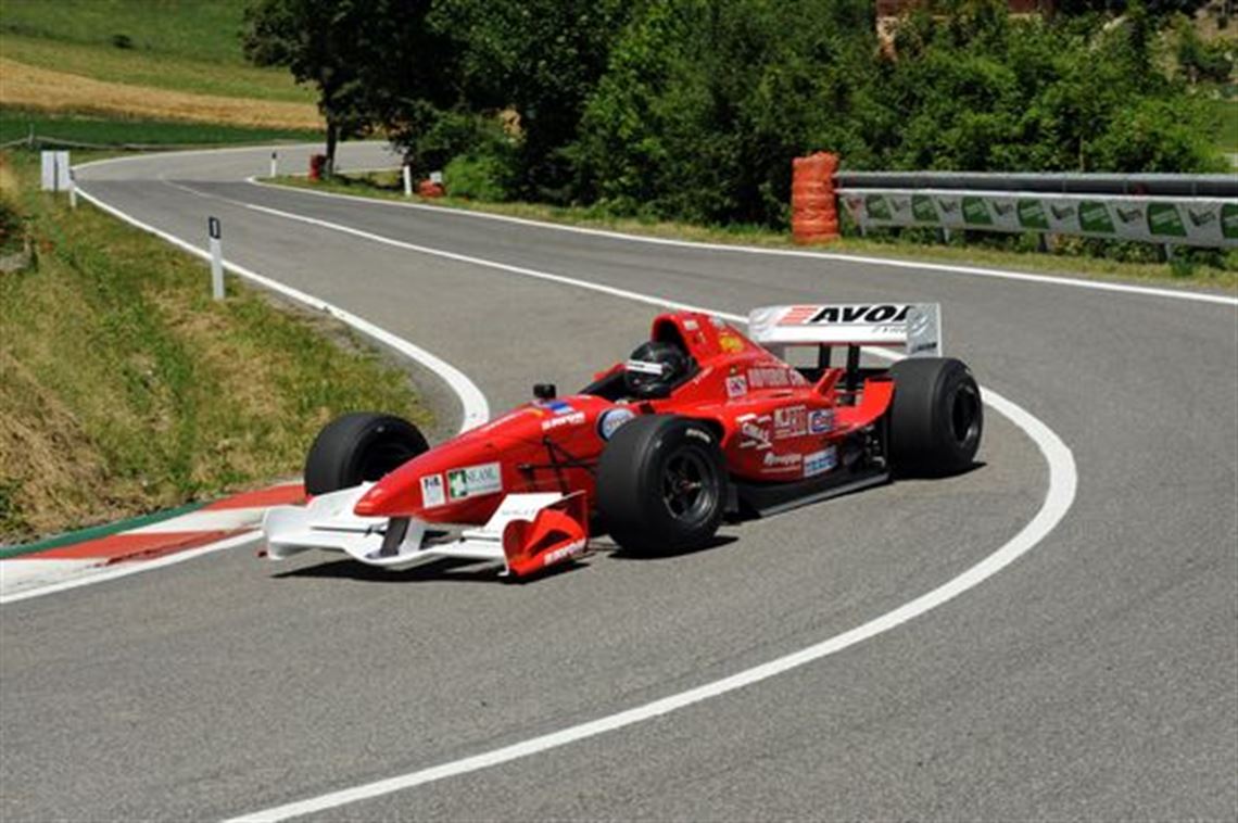 lola-b9950-f3000-evo