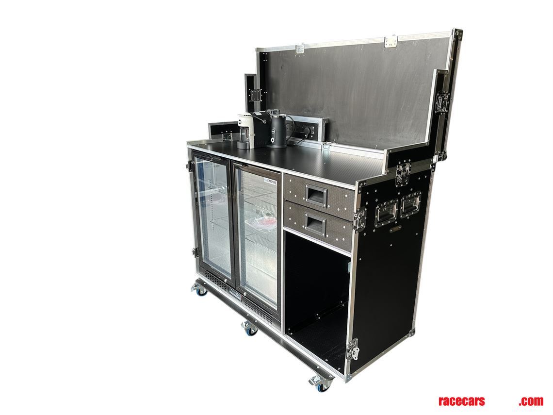 hospitality-case-with-fridge-coffee-machine-v