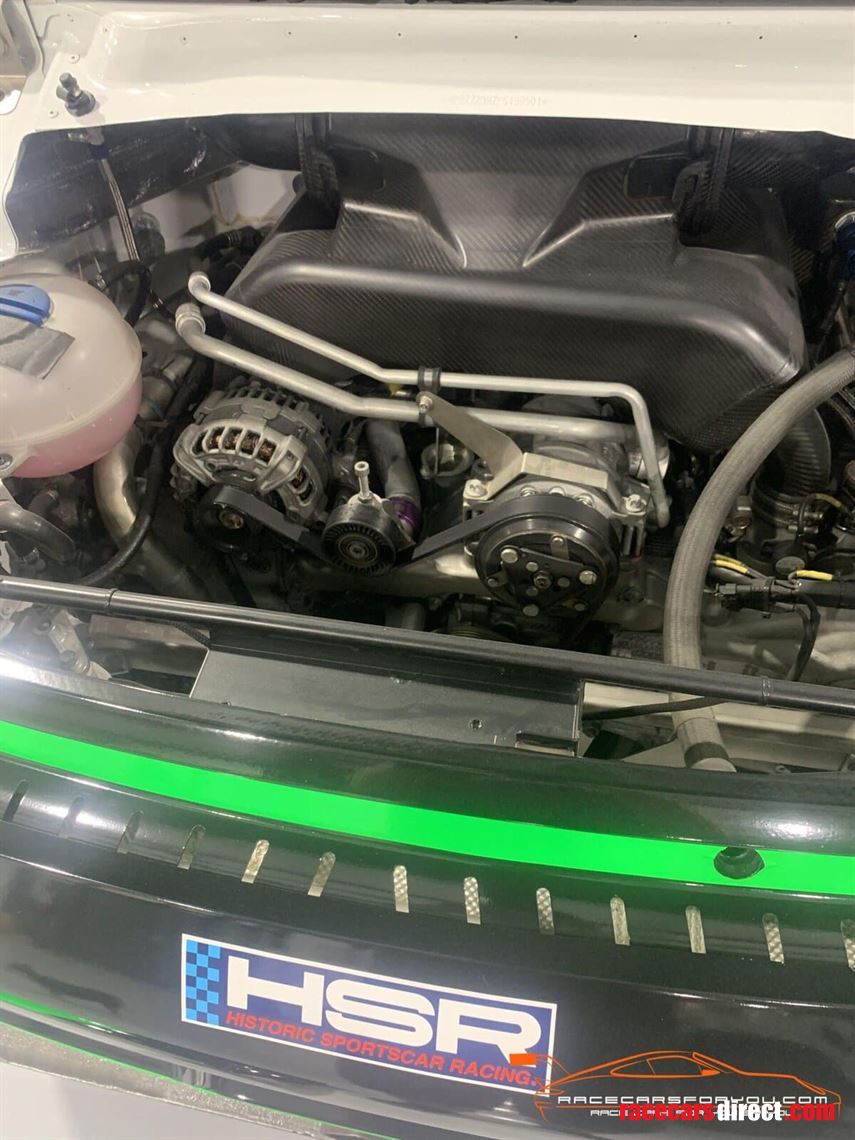 porsche-9912-gt3r-w-many-spares