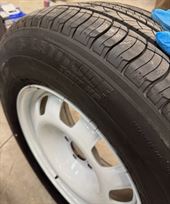 land-rover-defender-white-wheels-set-of-5