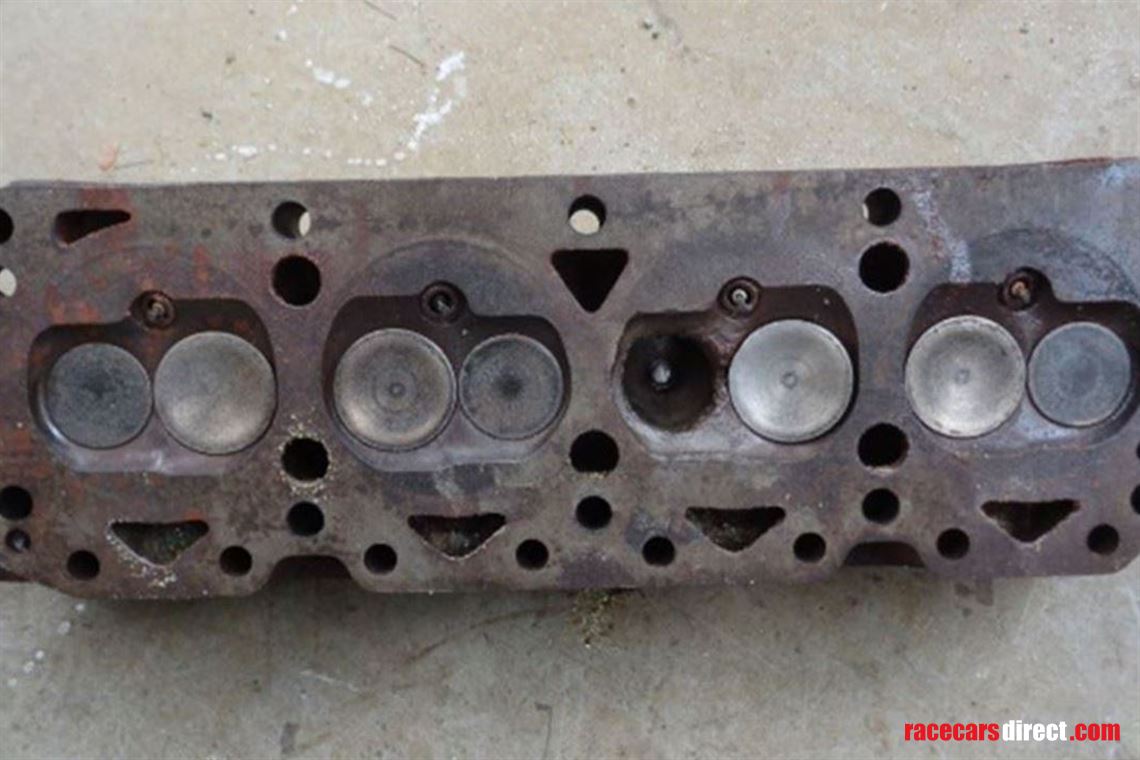 holbay-ford-crossflow-race-head-damagedrepair