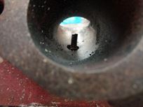 holbay-ford-crossflow-race-head-damagedrepair