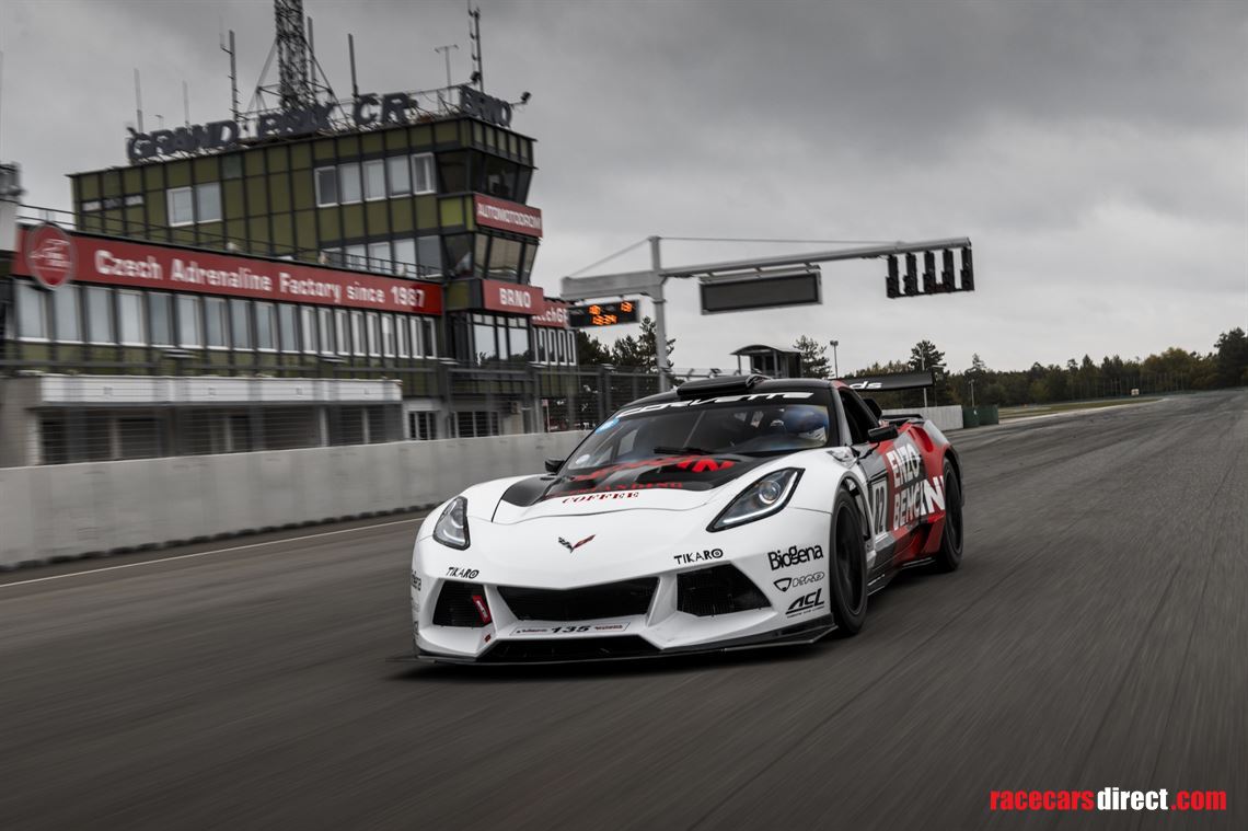 Racecarsdirect.com - Corvette C7.R for your best trackdays