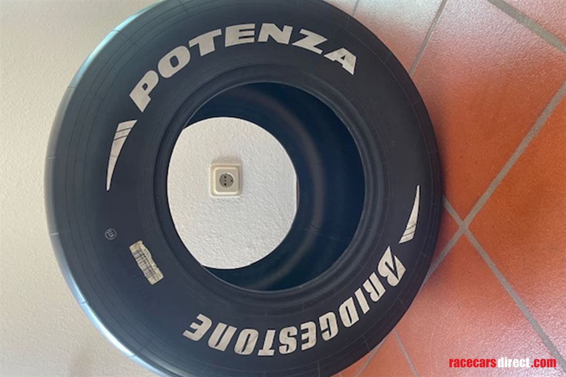 full-set-of-bridgestone-f1-displaytravel-tyre