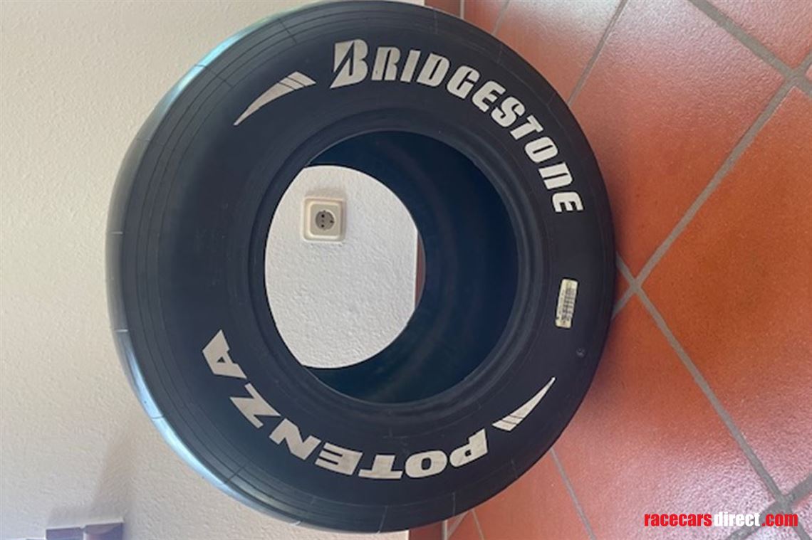 full-set-of-bridgestone-f1-displaytravel-tyre