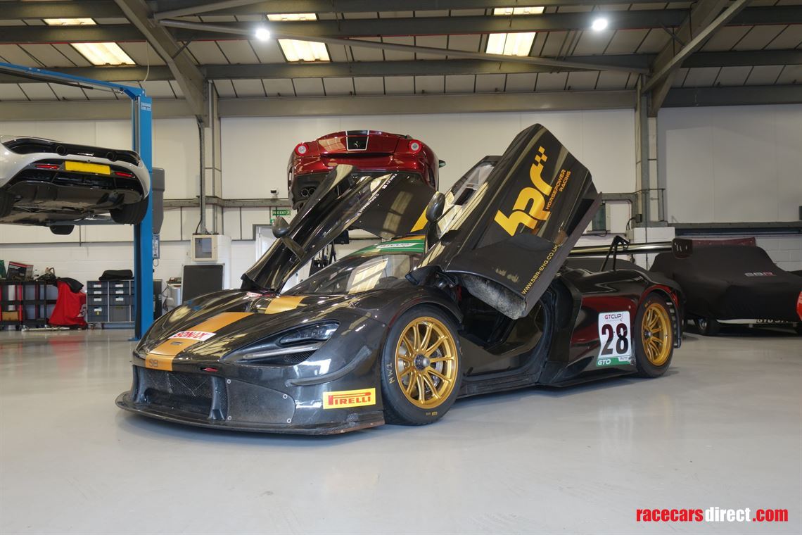 2020-mclaren-720s-gt3