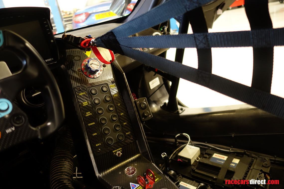 2020-mclaren-720s-gt3