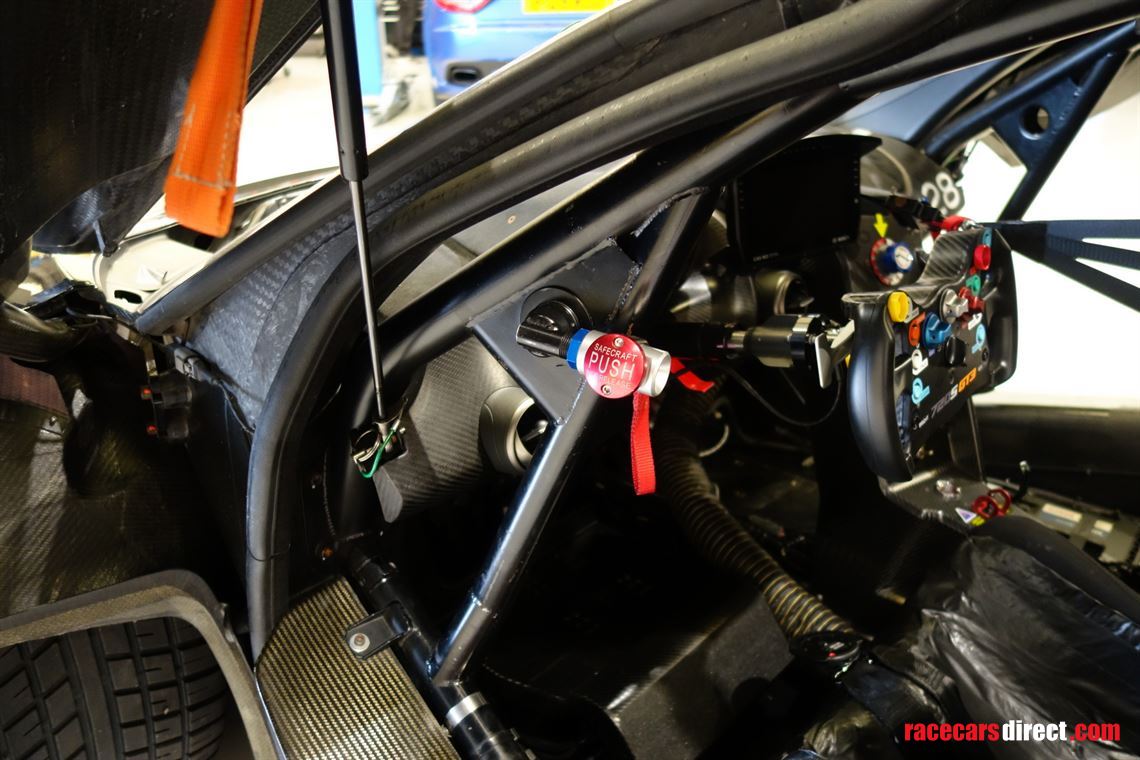 2020-mclaren-720s-gt3