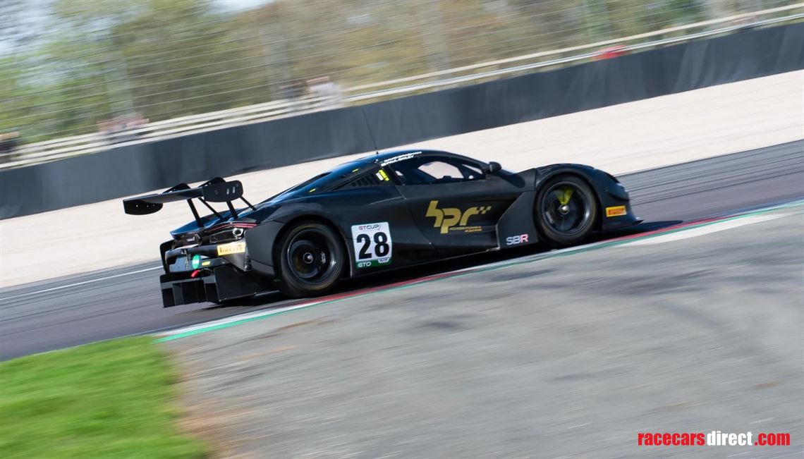 2020-mclaren-720s-gt3