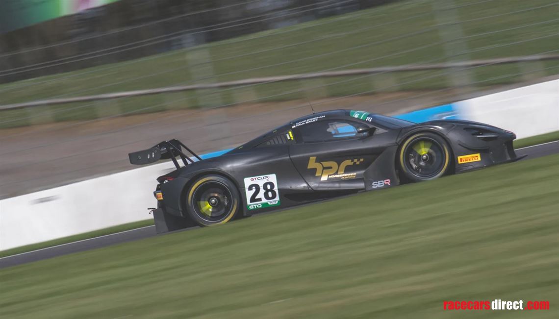 2020-mclaren-720s-gt3