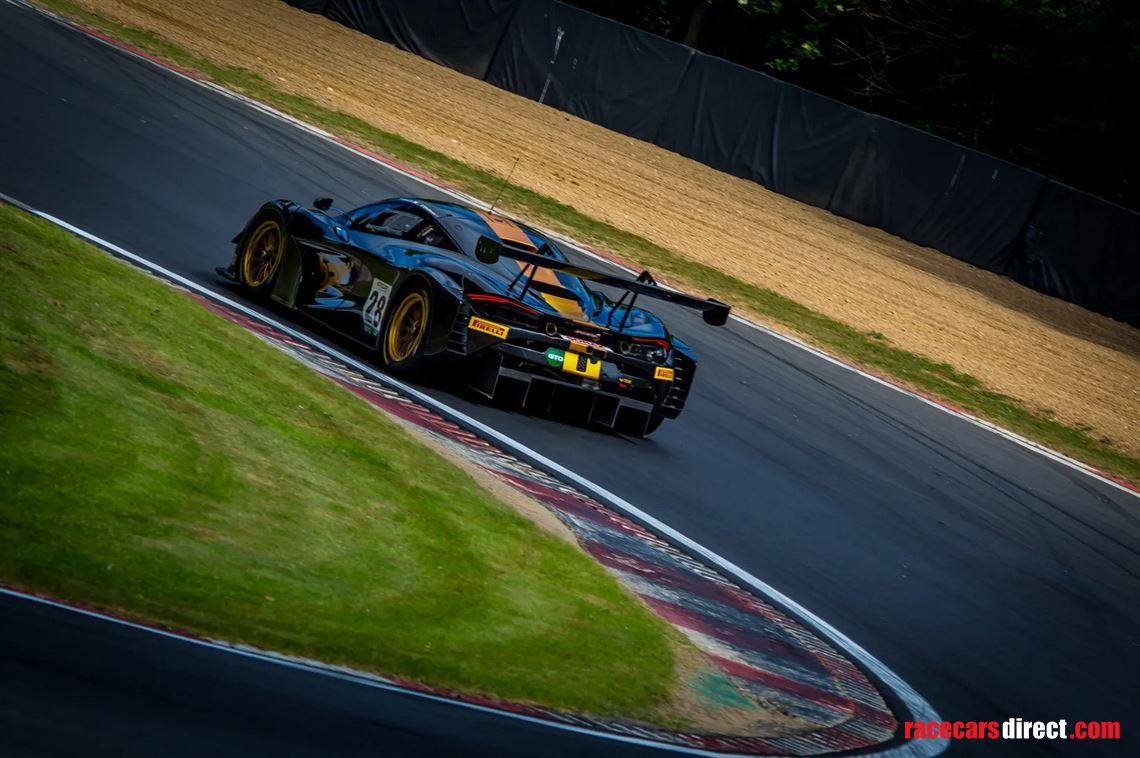 2020-mclaren-720s-gt3