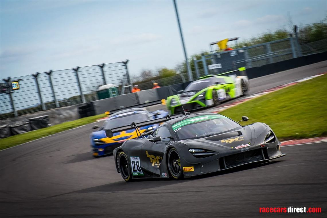 2020-mclaren-720s-gt3