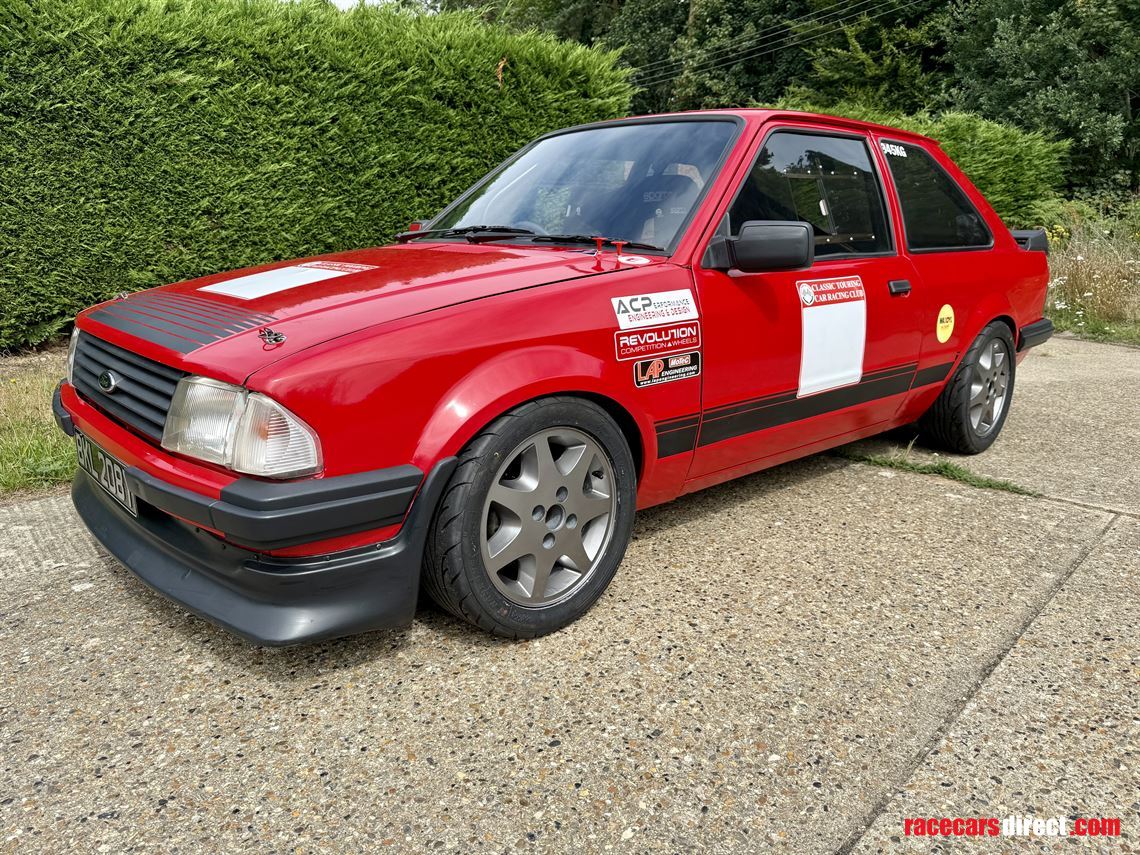 ford-escort-rs1600i-xr3---winning-classic-tou