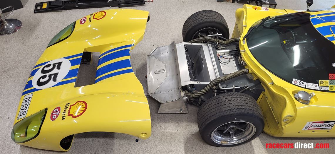 lola-t70-mk3-b-continuation-car