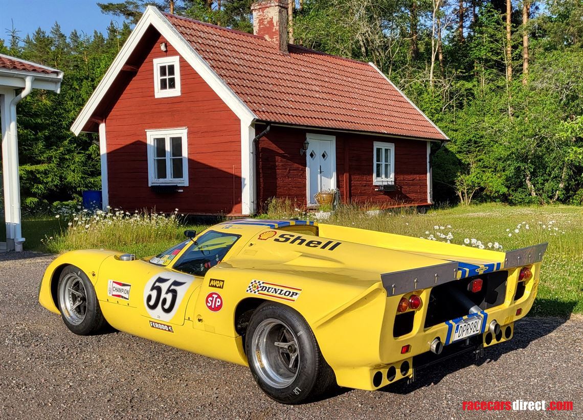 lola-t70-mk3-b-continuation-car