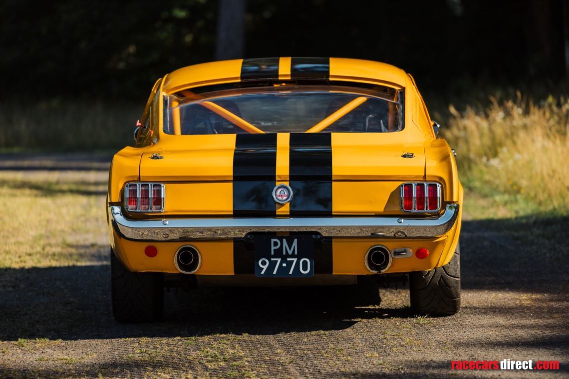 1965-ford-mustang-fastback-shelby