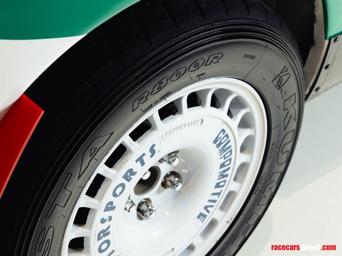 sold-wrc-toyota-celica-gt4-st185-awd-wide-bod