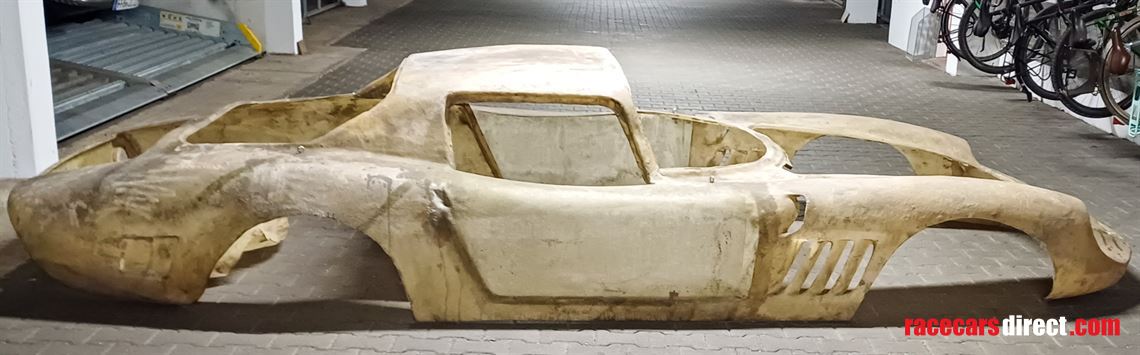 bizzarrini-gt-5300-car-body-from-the-60s