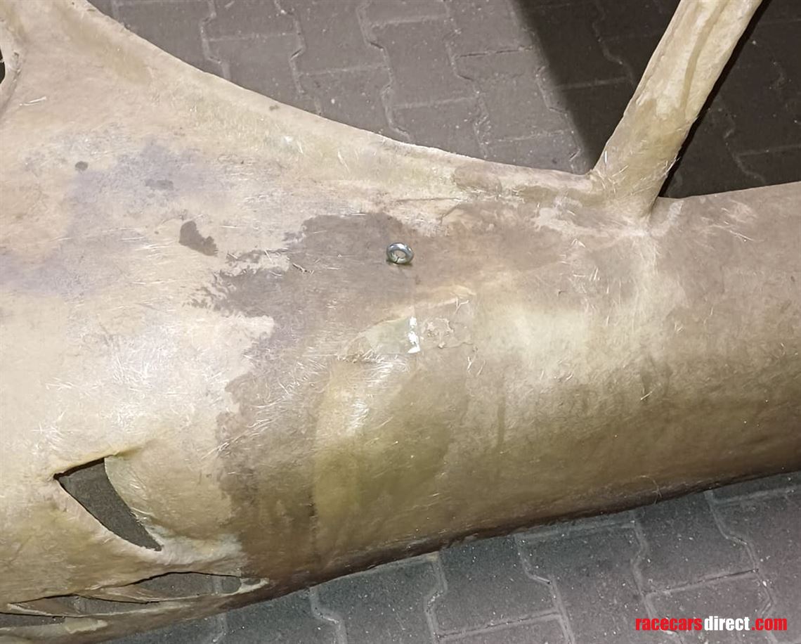 bizzarrini-gt-5300-car-body-from-the-60s