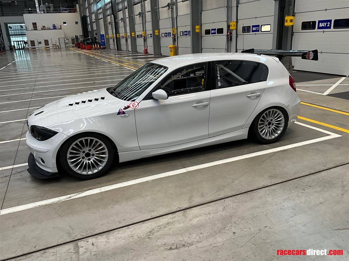 bmw-130i-cup-car