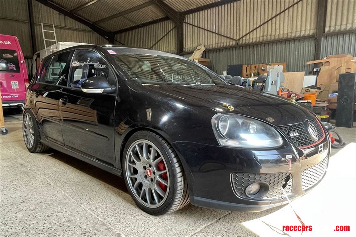 vw-golf-gti-mk5-race-car-track-car