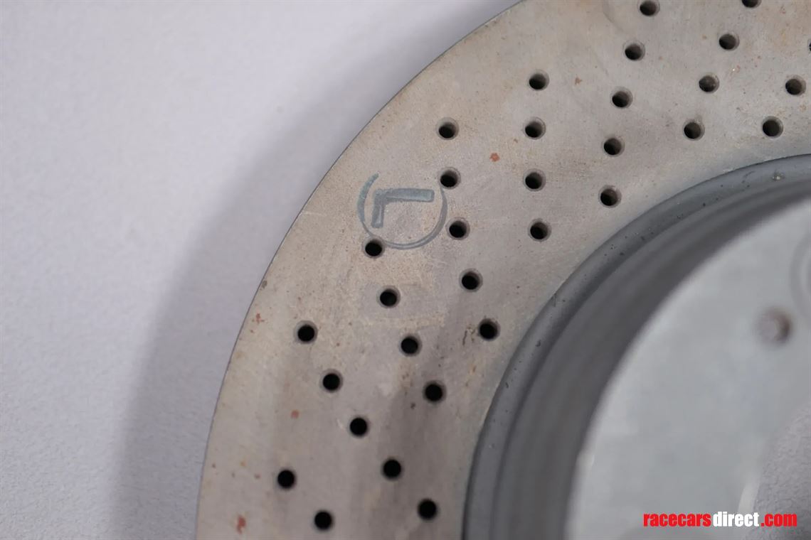 porsche-996-gt3-brake-discs-slotted-and-venti