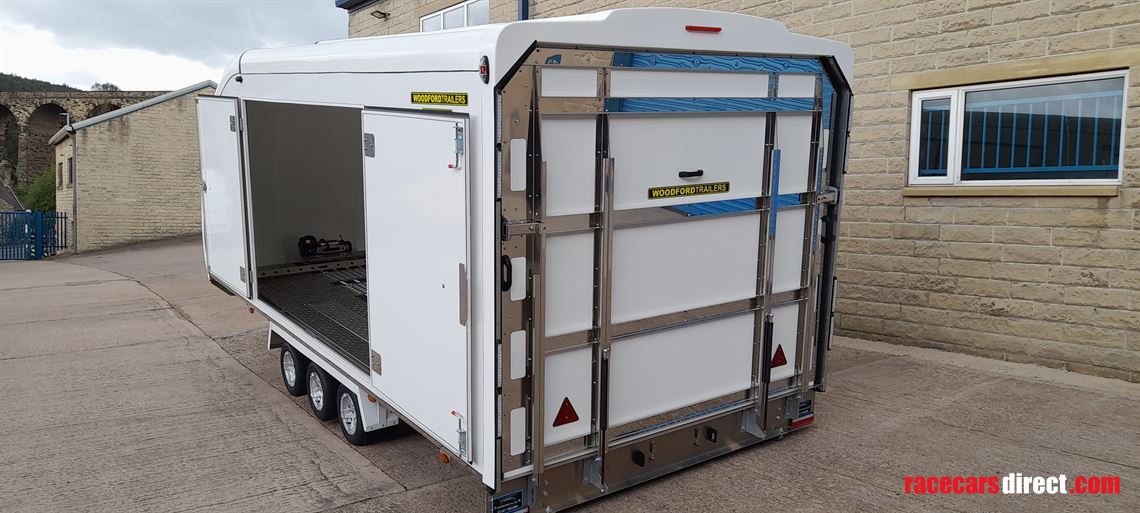 woodford-galaxy-covered-car-transporter-trail