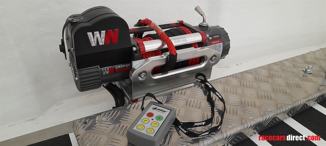 woodford-galaxy-covered-car-transporter-trail