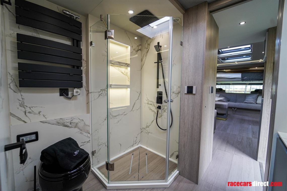 mercedes-stx-top-spec