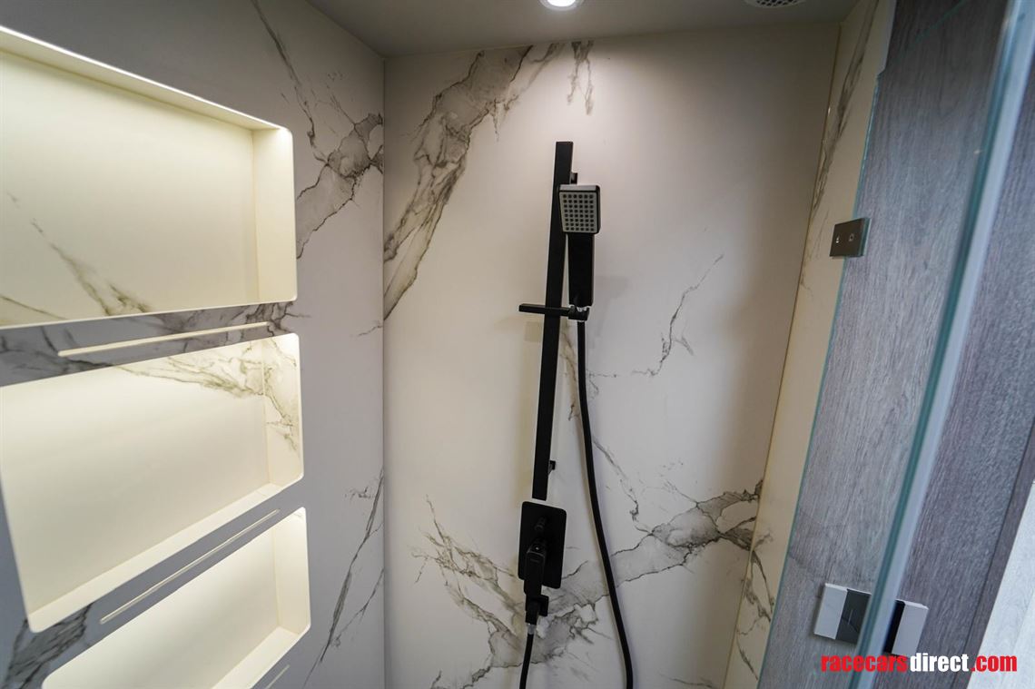 mercedes-stx-top-spec