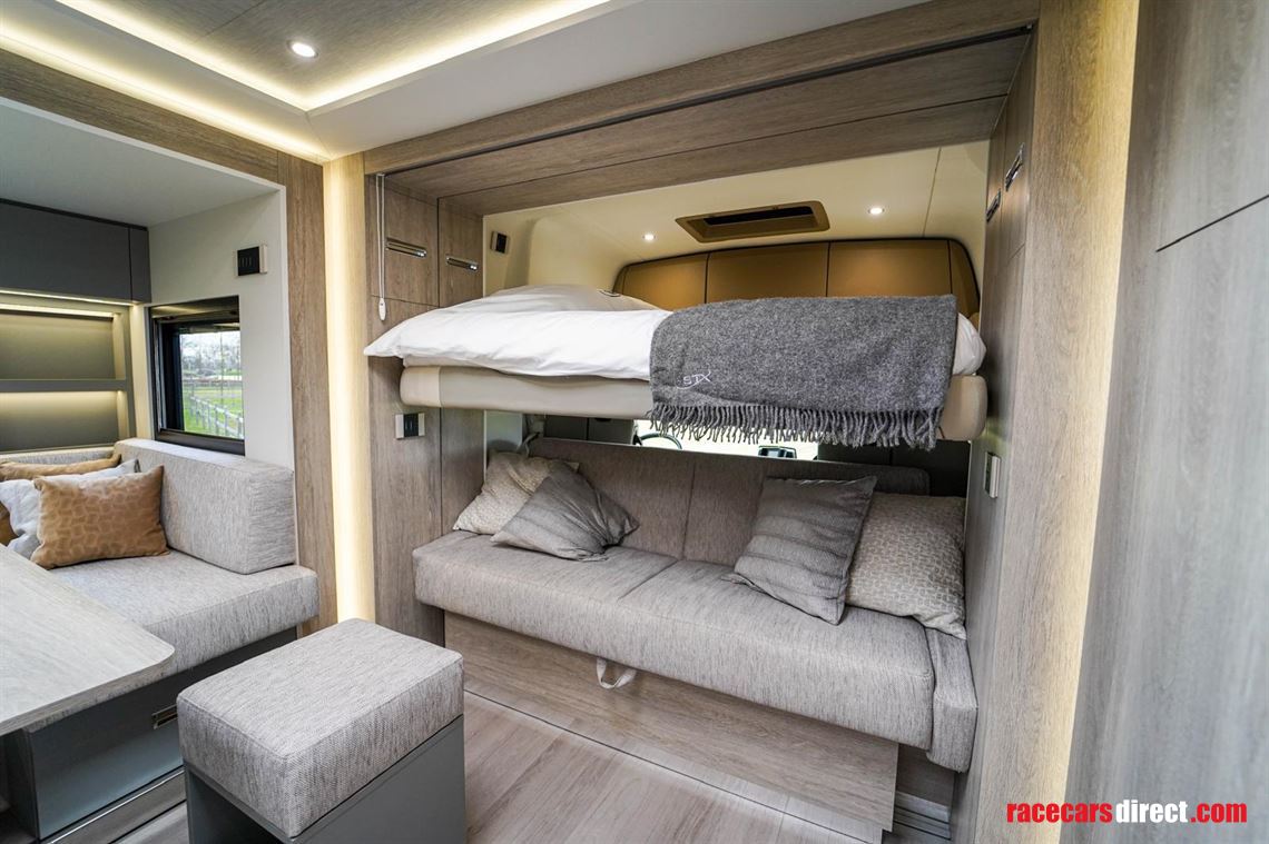 mercedes-stx-top-spec