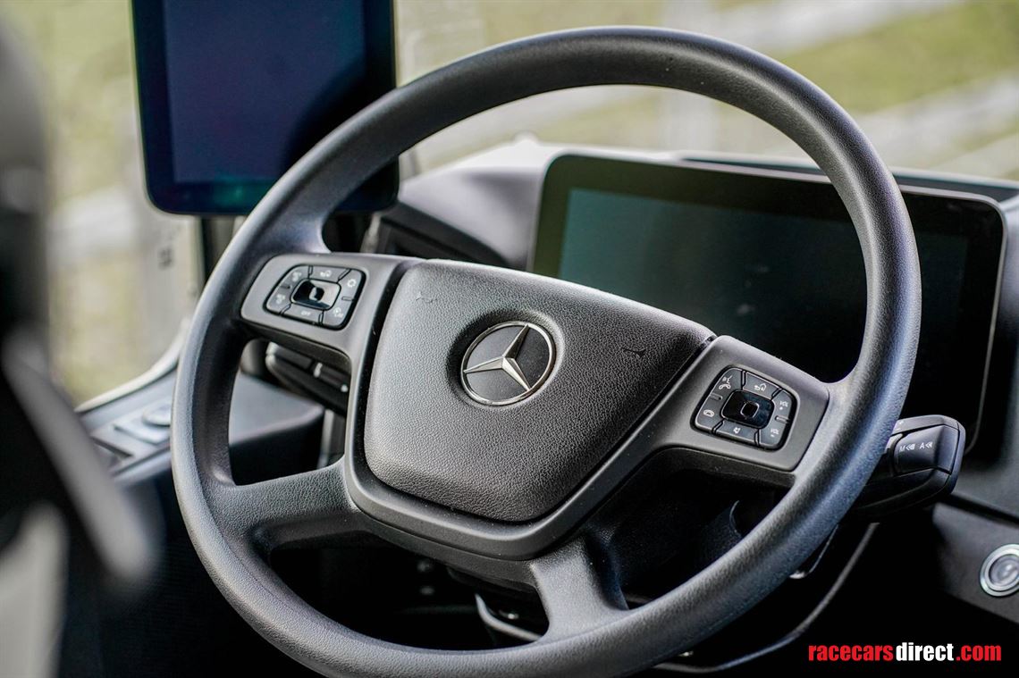 mercedes-stx-top-spec