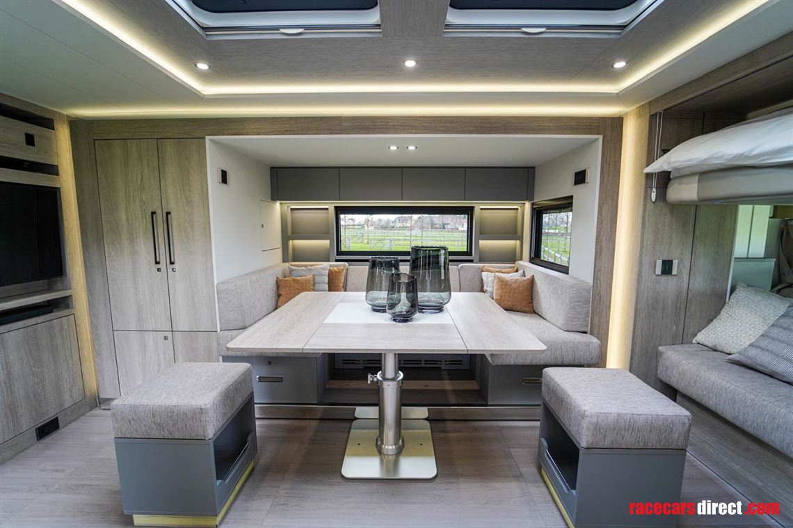 mercedes-stx-top-spec