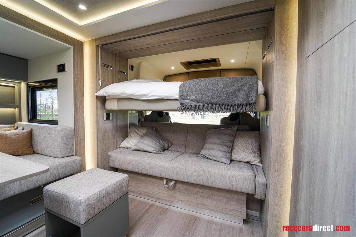 mercedes-stx-top-spec