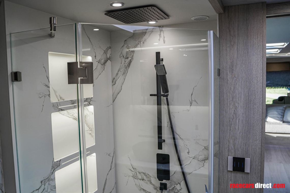 mercedes-stx-top-spec