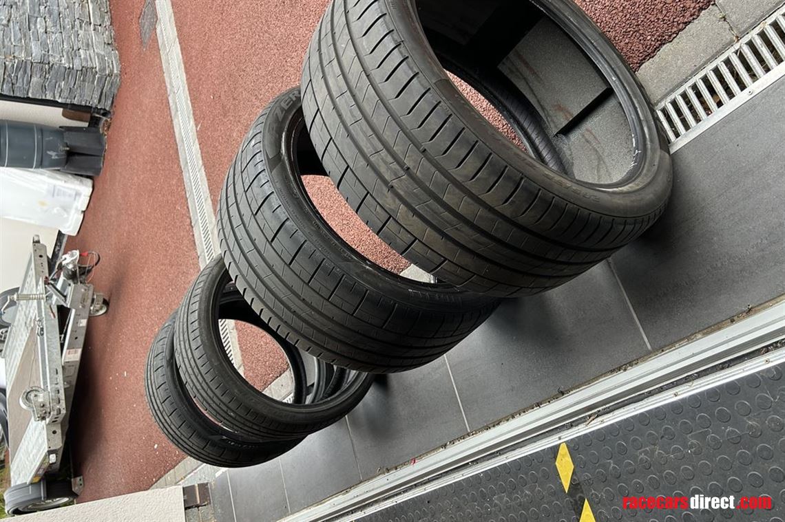 set-of-4-tyres