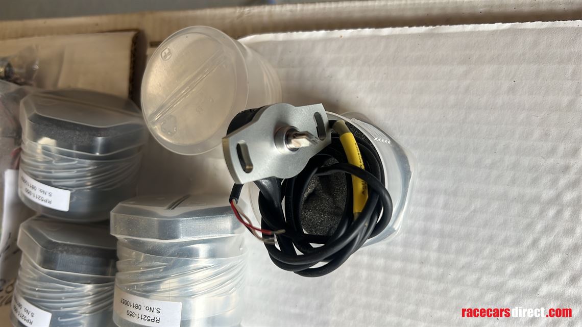 race-car-parts-equipment-lmp2-wheels-etc