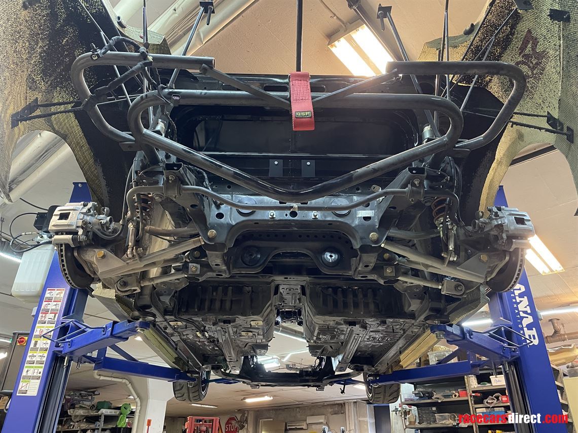 ford-mustang-2024-full-carbon-kevlar