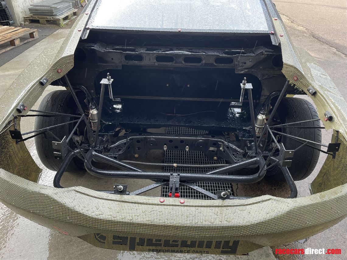 ford-mustang-2024-full-carbon-kevlar