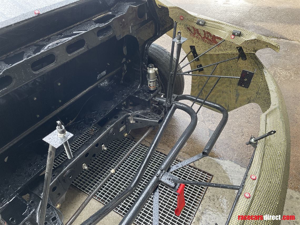 ford-mustang-2024-full-carbon-kevlar