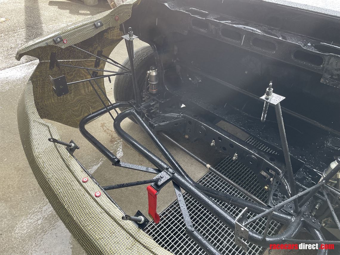 ford-mustang-2024-full-carbon-kevlar