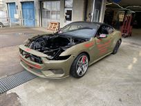 ford-mustang-2024-full-carbon-kevlar