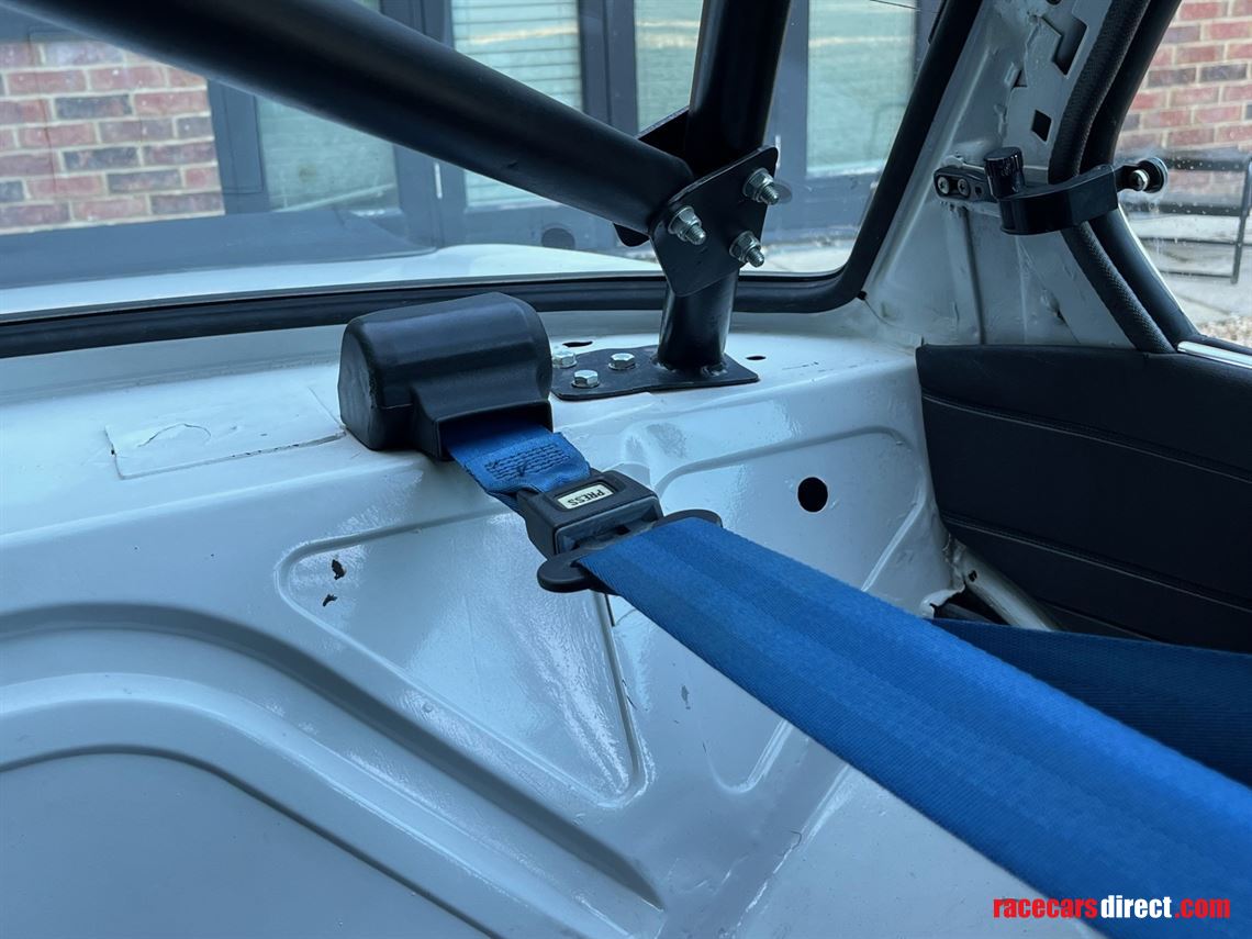 bmw-2002-european-historic-rally-car